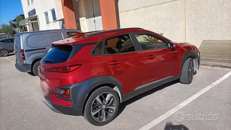 Usata Hyundai Kona XPrime 116 CV (85 kW) 2019 Rosso SUV