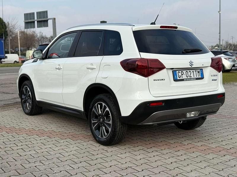 Usata Suzuki Vitara 102 CV (75 kW) 2023 Bianco SUV