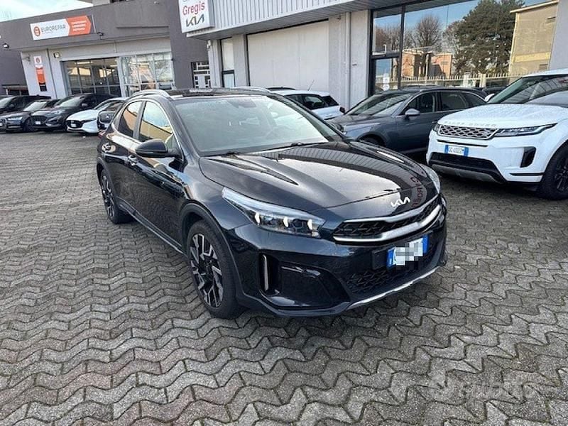 Käytetty Kia XCeed 136 HP (100 kW) 2023 Harmaa Katumaasturi