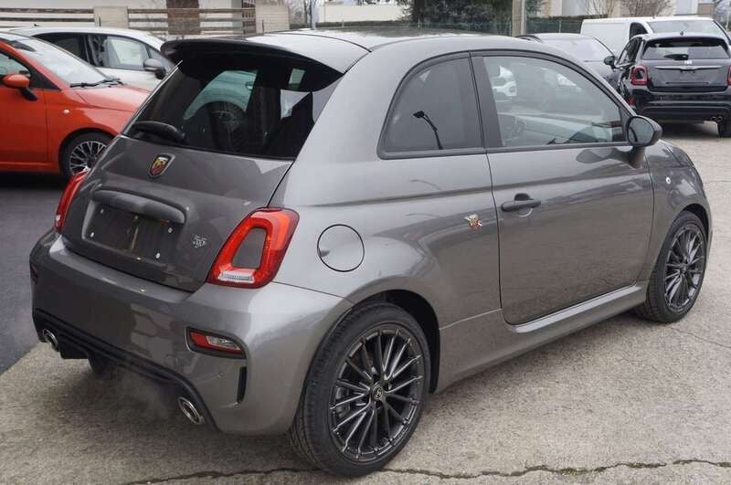 Usata Abarth 595 165 CV (121 kW) 2023 Grigio Utilitaria