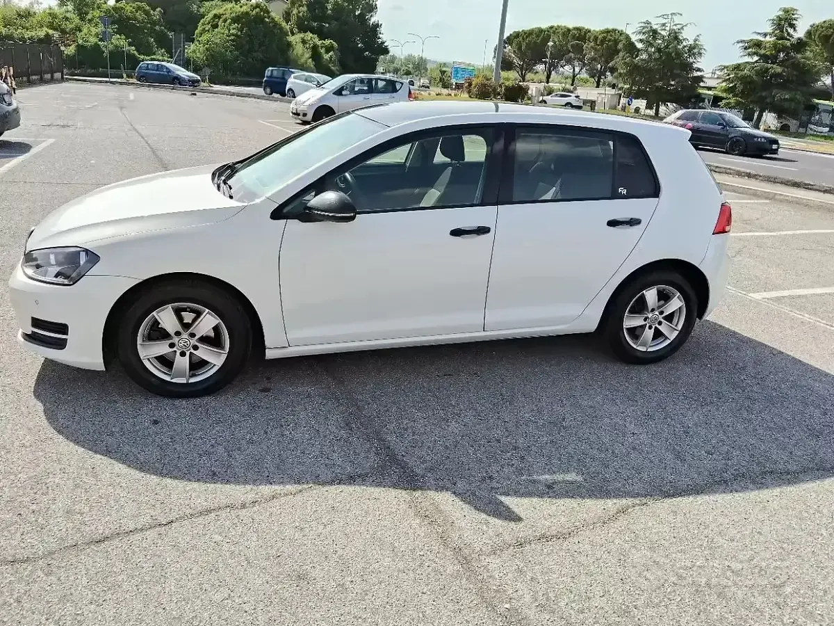 Usata VW Golf VII 85 CV (62 kW) 2015 Bianco Berlina
