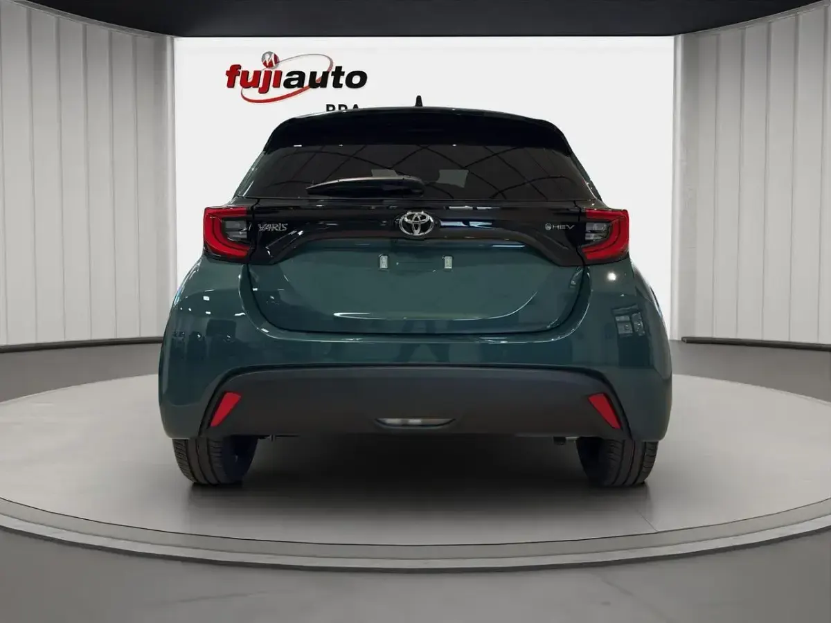 Nuova Toyota Yaris 116 CV (85 kW) 2026 Marrone Utilitaria