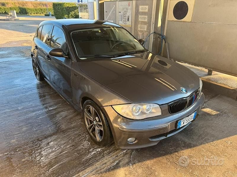 Usata BMW 120 163 CV (119 kW) 2005 Utilitaria