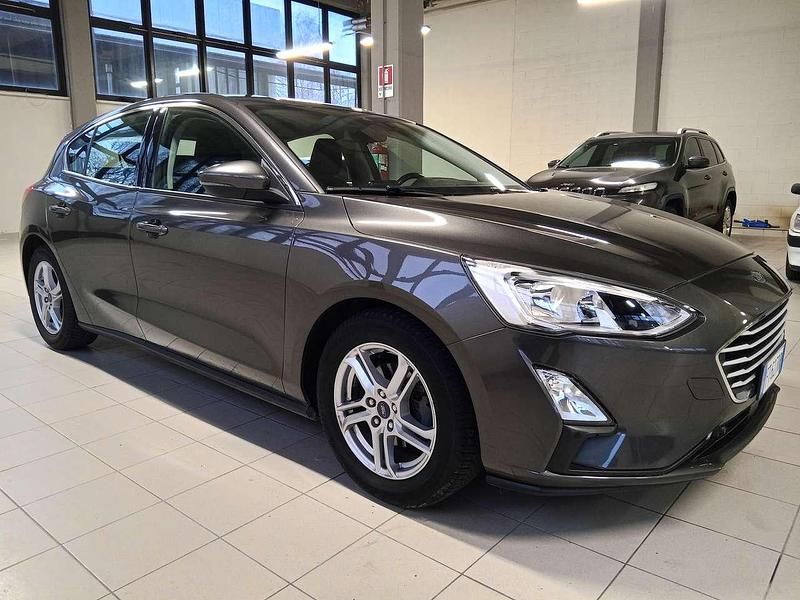 Usata Ford Focus 101 CV (74 kW) 2019 Grigio Berlina
