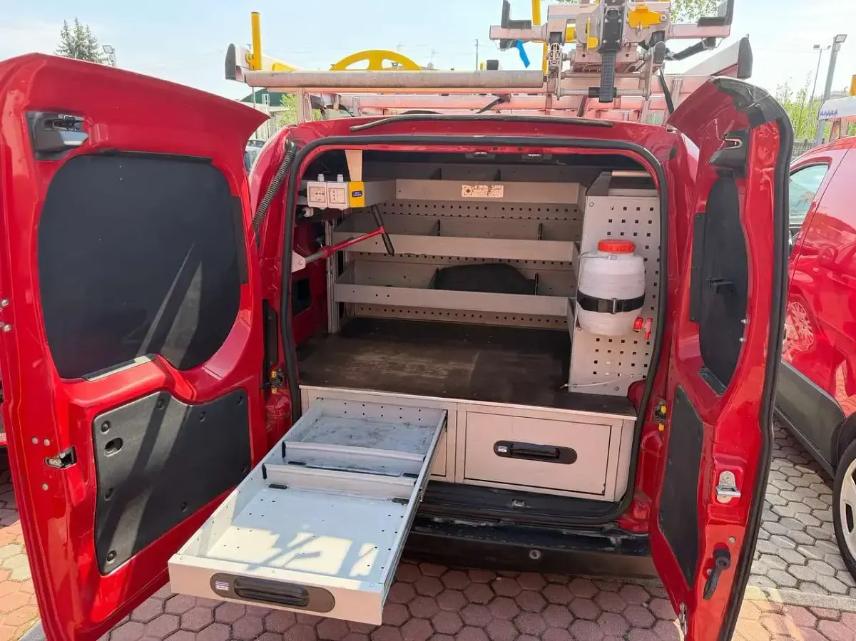 Usata Fiat Fiorino 95 CV (69 kW) 2015 Rosso Monovolume