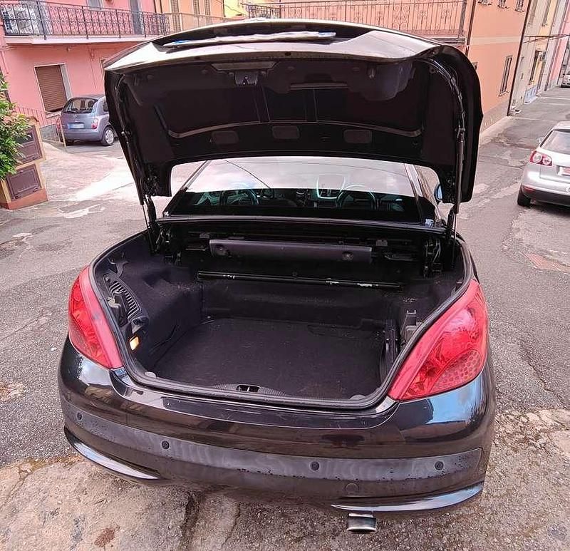 Usata Peugeot 207 CC 110 CV (80 kW) 2007 Nero Cabrio