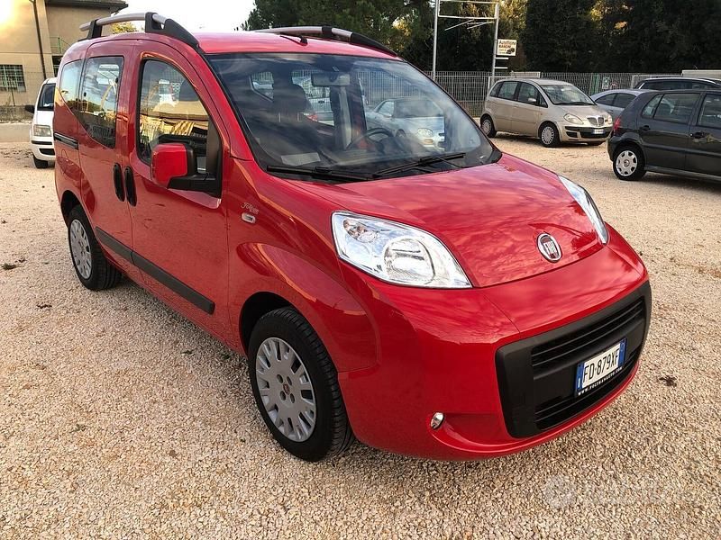 Usata Fiat Qubo Trekking 95 CV (69 kW) 2016 Rosso Monovolume