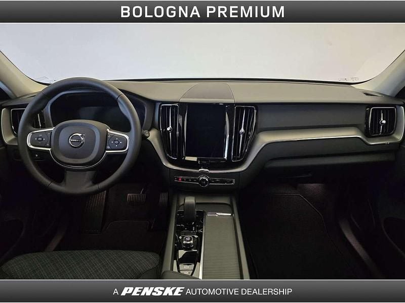 Nuova Volvo XC60 Core 349 CV (256 kW) 2026 Grigio SUV