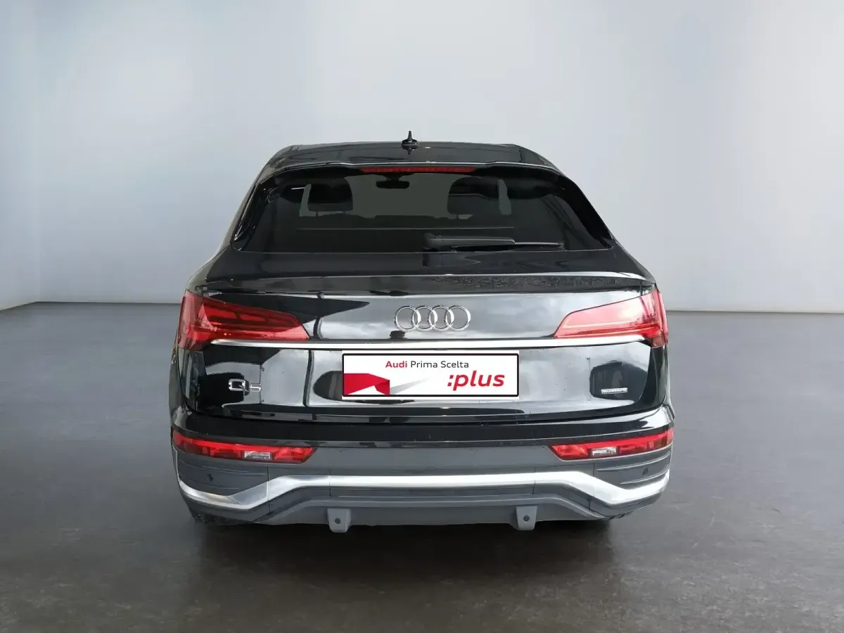 Usata Audi Q5 Sportback S-Line 204 CV (150 kW) 2024 Nero SUV