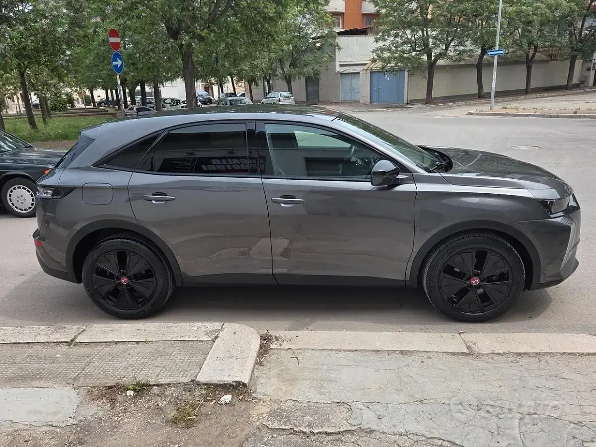 Usata DS Automobiles DS7 Crossback Performance 131 CV (96 kW) 2023 Grigio SUV