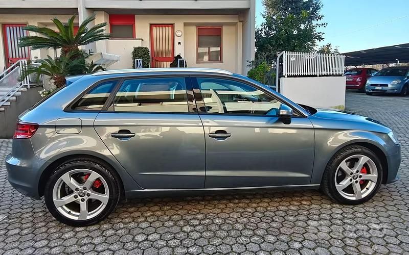Usata Audi A3 105 CV (77 kW) 2013 Grigio Berlina