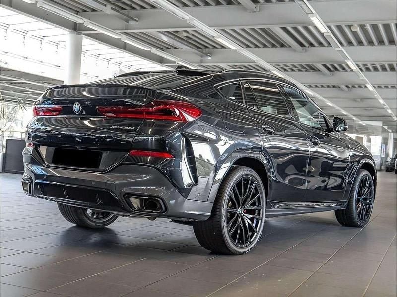Usata BMW X6 M Sport 286 CV (210 kW) 2024 Zaffiro nero SUV