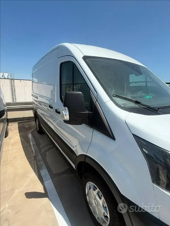 Usata Ford Transit Trend 131 CV (96 kW) 2024 Bianco Furgone