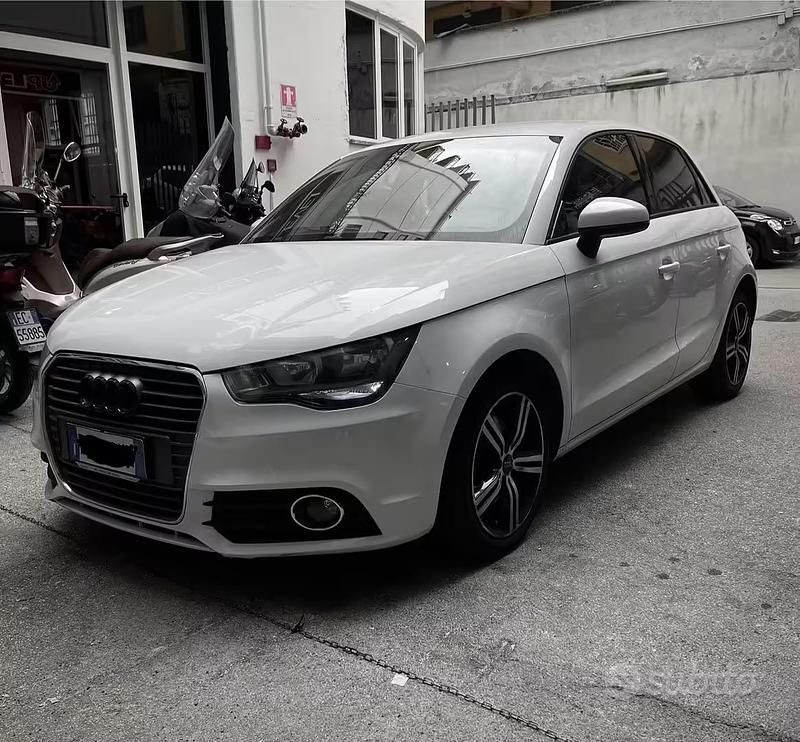 Usata Audi A1 Ambition 105 CV (77 kW) 2014 Bianco Utilitaria
