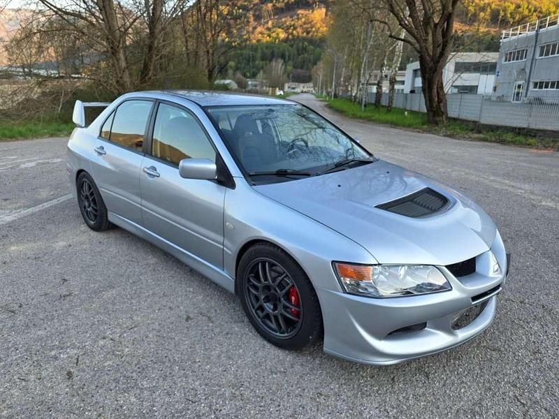 Usata Mitsubishi Lancer Evolution 265 CV (194 kW) 2005 Argento Berlina