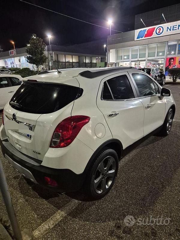 Usata Opel Mokka Cosmo 130 CV (95 kW) 2013 Bianco SUV