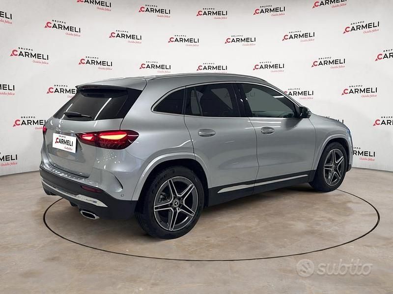 Usata Mercedes GLA200 AMG Line Premium 163 CV (119 kW) 2025 Argento SUV