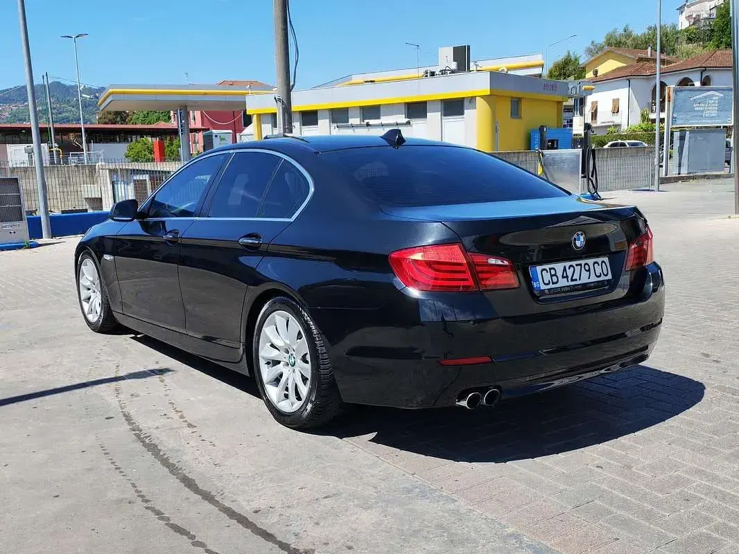 Usata BMW 530 Comfort Edition 258 CV (189 kW) 2011 Nero Berlina