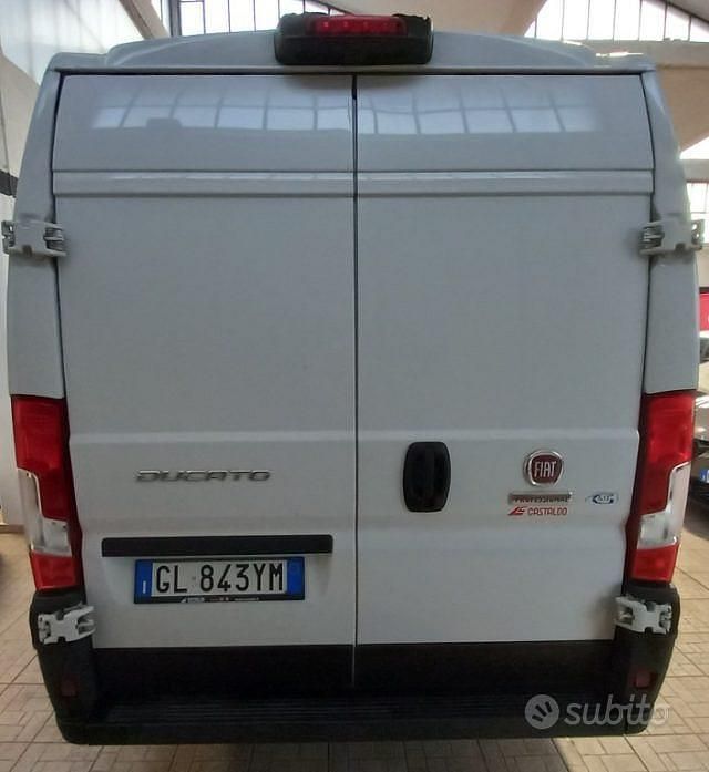 Usata Fiat Ducato 33 140 CV (102 kW) 2023 Bianco Furgone