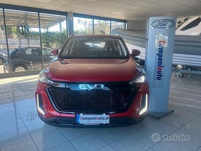 Usata EVO Evo 5 127 CV (93 kW) 2023 Rosso SUV