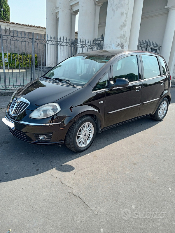 Usato 2011 Lancia Musa 1.3 Diesel 90 CV (6.000 €)