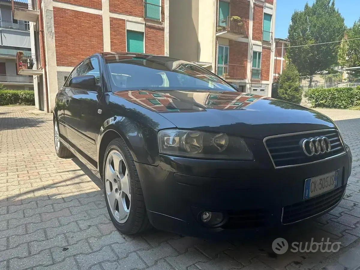 Usata Audi A3 140 CV (102 kW) 2004 Blu Utilitaria