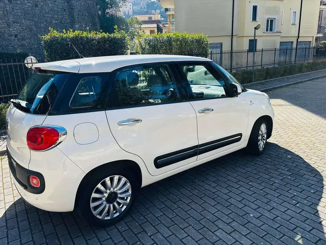 Usata Fiat 500L Lounge 95 CV (69 kW) 2017 Bianco Monovolume