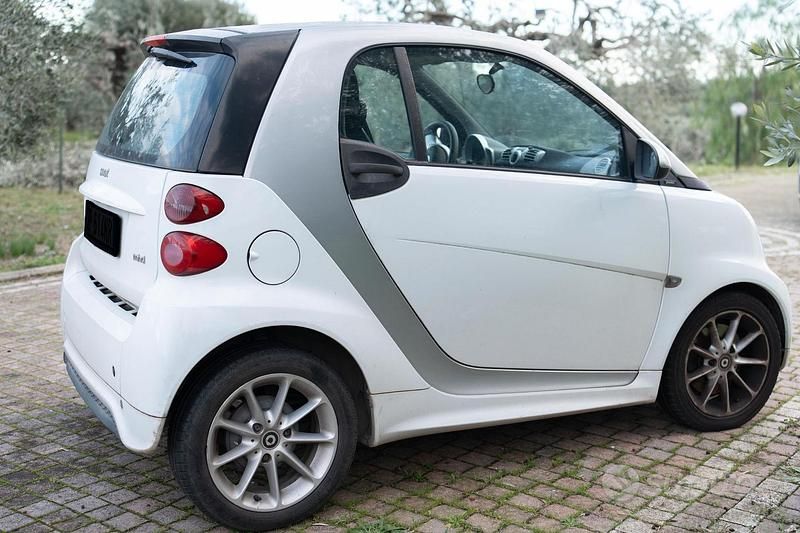 Usata Smart ForTwo Coupé Pulse 71 CV (52 kW) 2012 Bianco Coupé