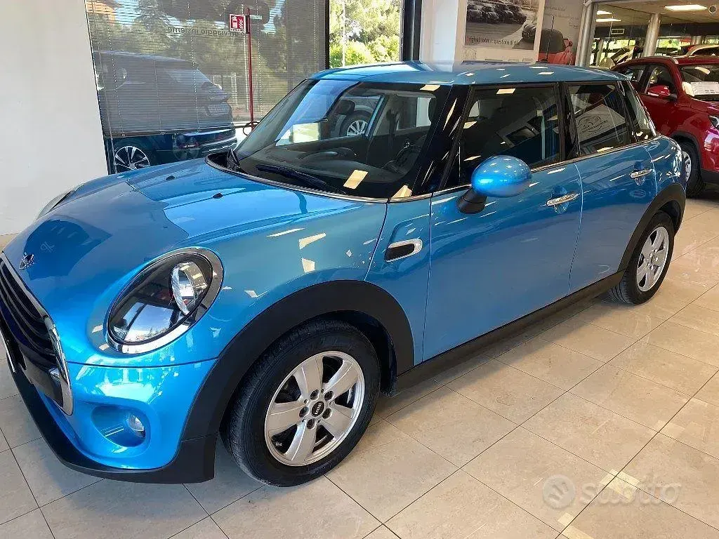 Usata Mini Cooper 136 CV (100 kW) 2019 Blu Utilitaria