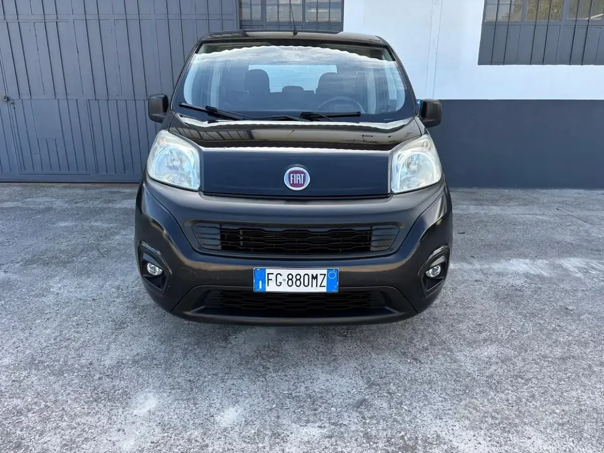 Usata Fiat Qubo Trekking 80 CV (58 kW) 2016 Nero Monovolume