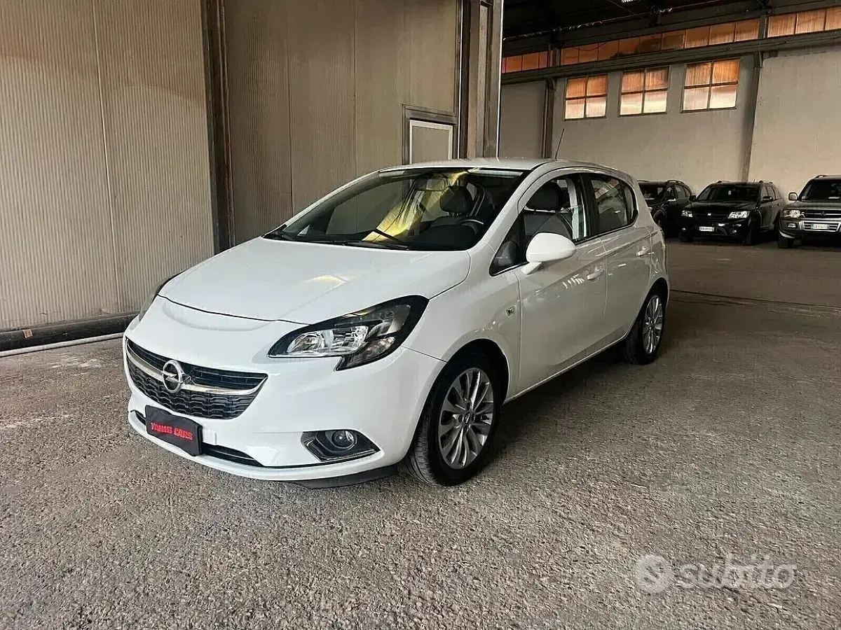 Usata Opel Corsa Edition 95 CV (69 kW) 2018 Bianco Utilitaria