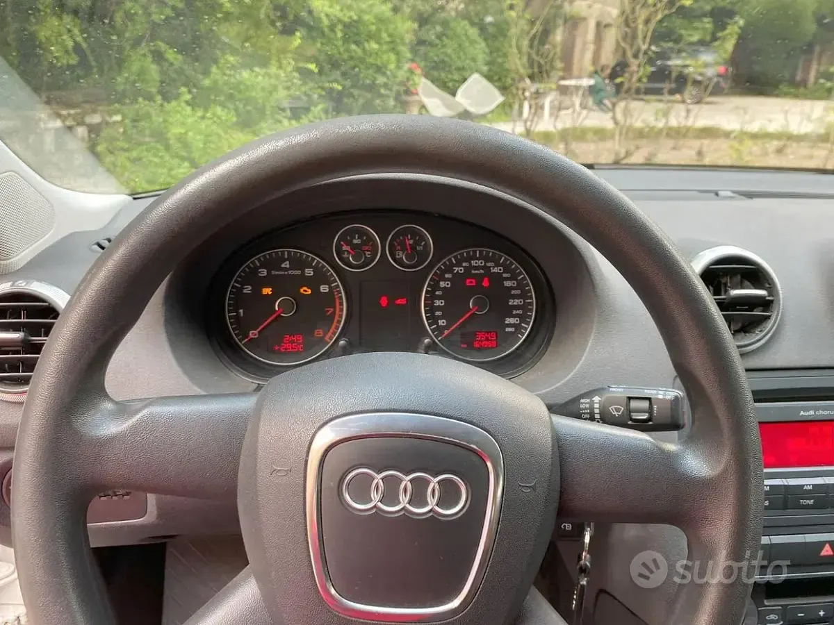 Usata Audi A3 Sportback 125 CV (91 kW) 2009 Bianco Utilitaria