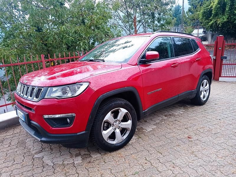 Usado Jeep Compass 120 CV (88 kW) 2019 Rojo SUV