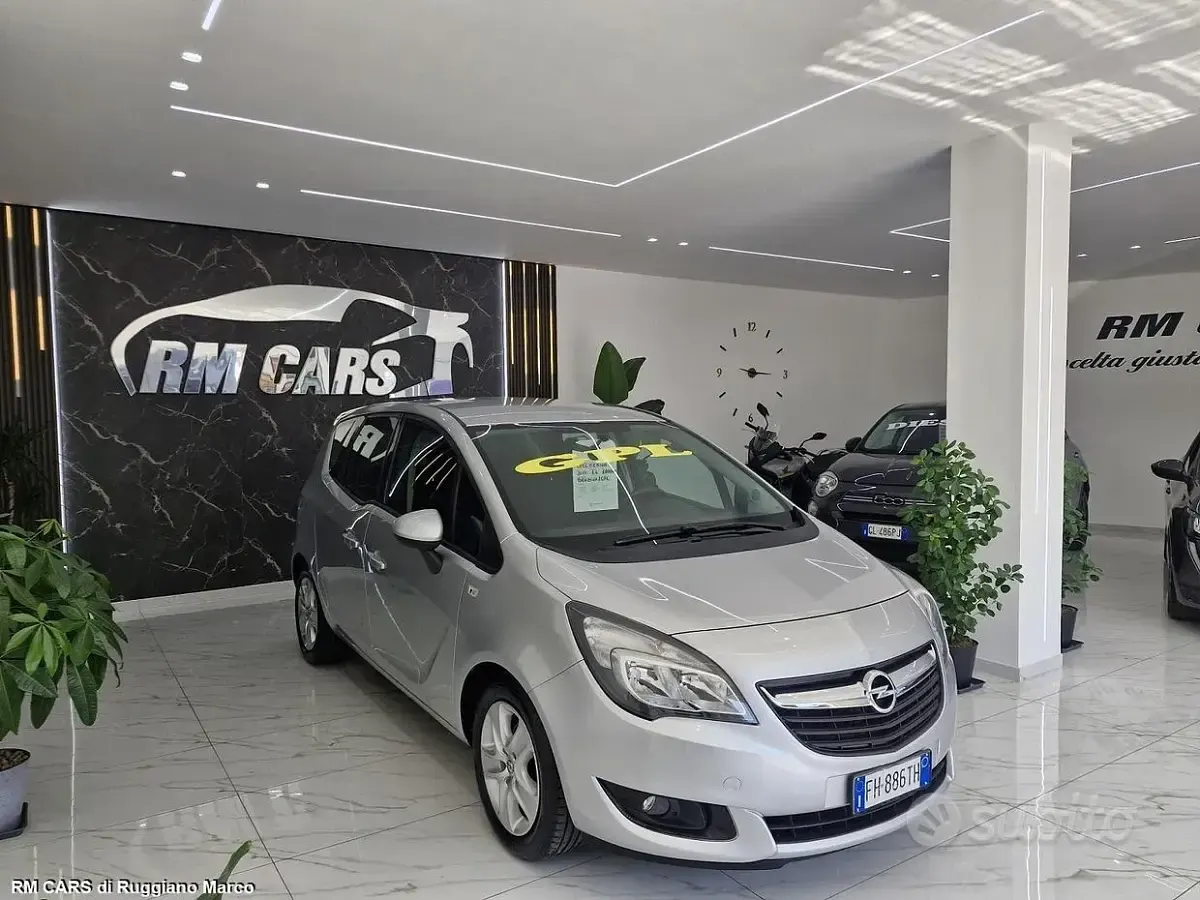 Usata Opel Meriva Cosmo 120 CV (88 kW) 2017 Monovolume