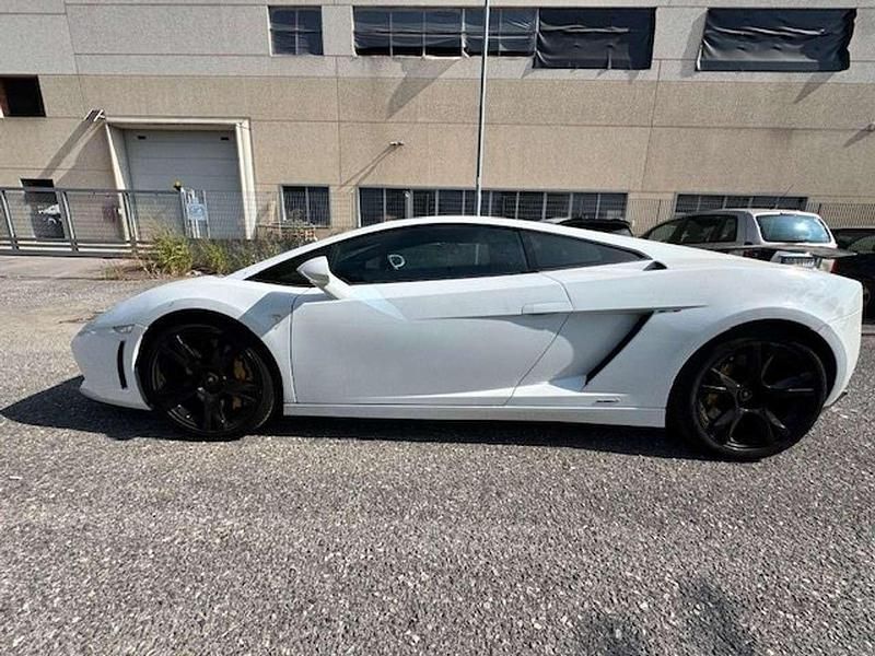 Usata Lamborghini Gallardo 560 CV (411 kW) 2009 Bianco Coupé