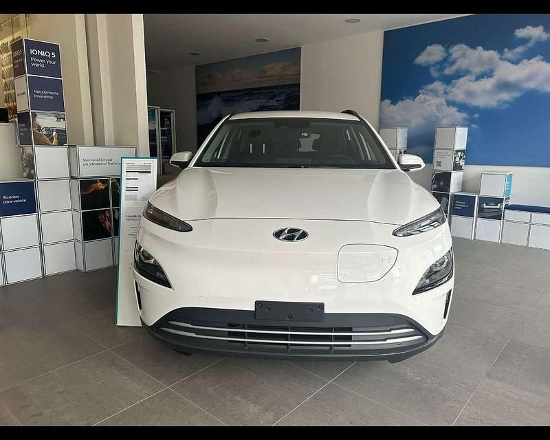 Usata Hyundai Kona 100 kW (136 CV) 2022 Saw SUV