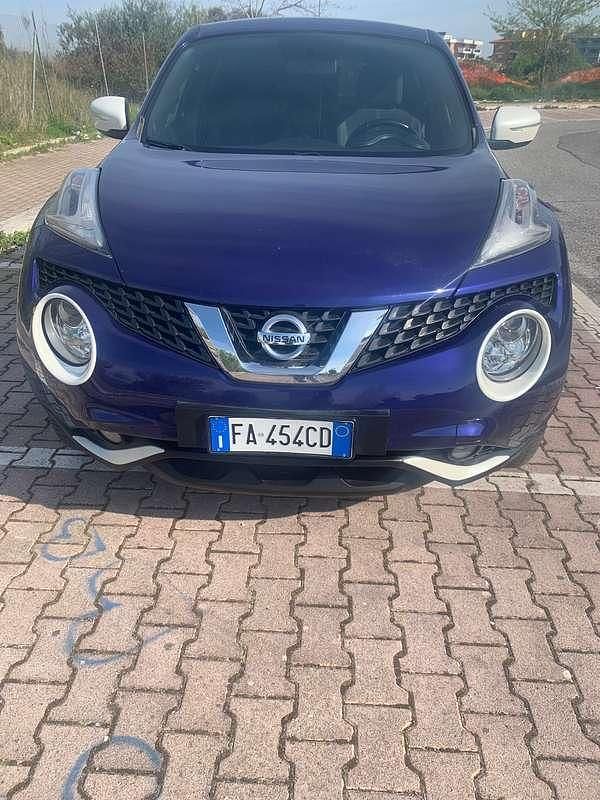 Usata Nissan Juke Acenta 110 CV (80 kW) 2015 Blu/azzurro SUV