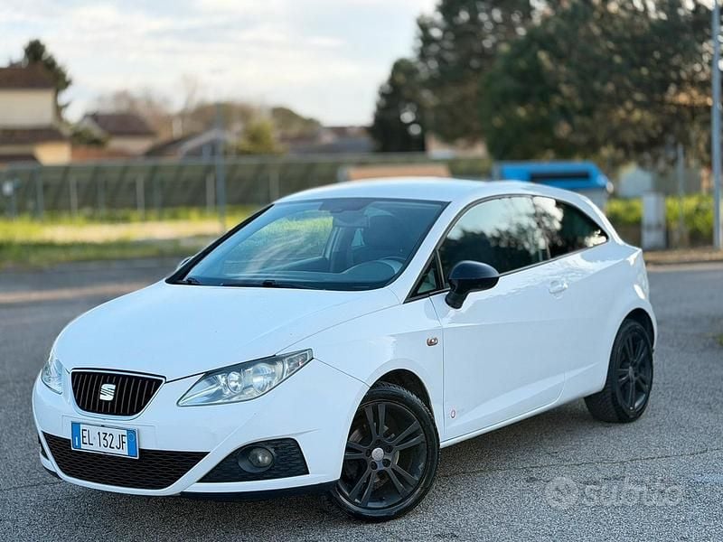 Usata Seat Ibiza 69 CV (50 kW) 2012 Bianco Utilitaria