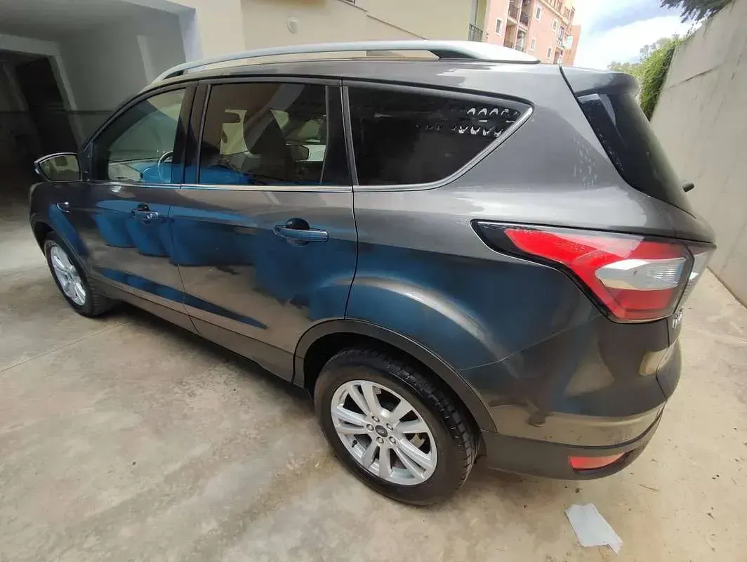 Usata Ford Kuga S 120 CV (88 kW) 2019 Grigio SUV