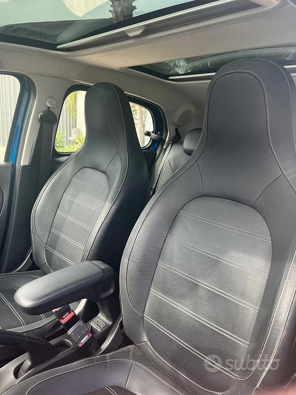 Usata Smart ForFour Prime 90 CV (66 kW) 2016 Blu Utilitaria