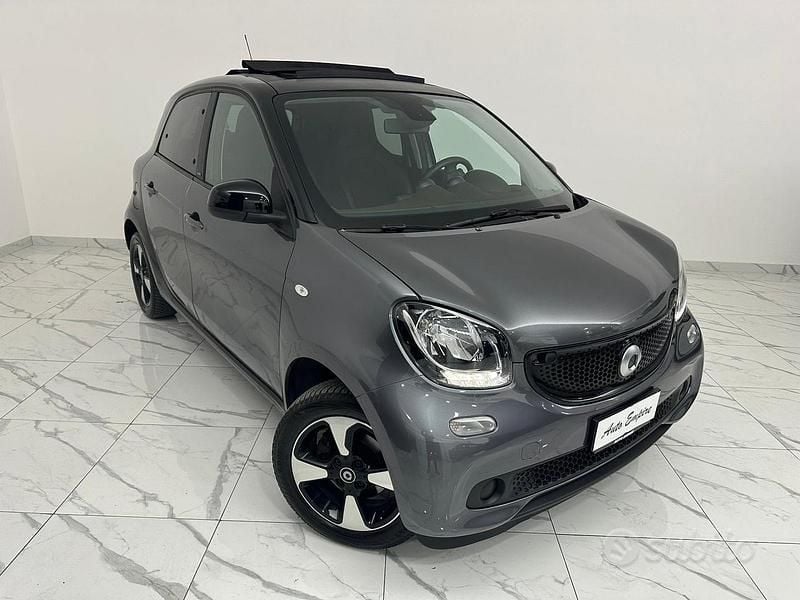 Usata Smart ForFour 71 CV (52 kW) 2019 Grigio Utilitaria