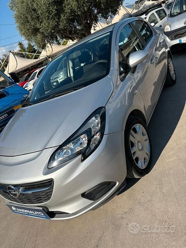 Usata Opel Corsa 90 CV (66 kW) 2017 Grigio Berlina