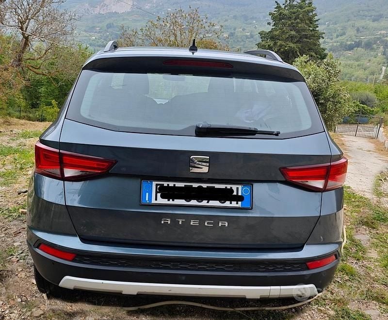 Usata Seat Ateca 115 CV (84 kW) 2019 Grigio SUV