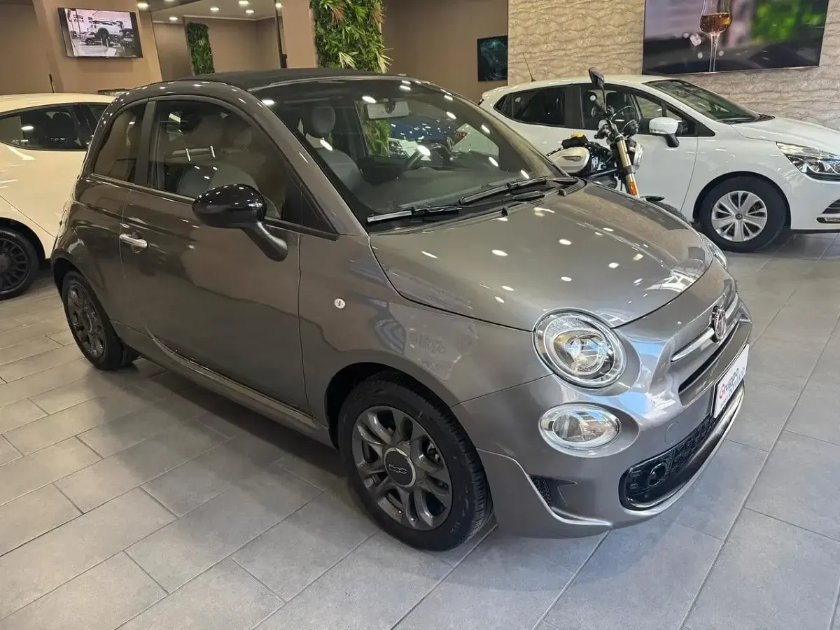 Usata Fiat 500C 69 CV (50 kW) 2021 Grigio Cabrio