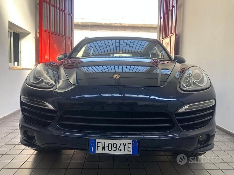 Usata Porsche Cayenne 245 CV (180 kW) 2013 Blu SUV