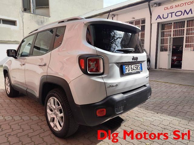 Usata Jeep Renegade Limited 170 CV (125 kW) 2016 Argento SUV