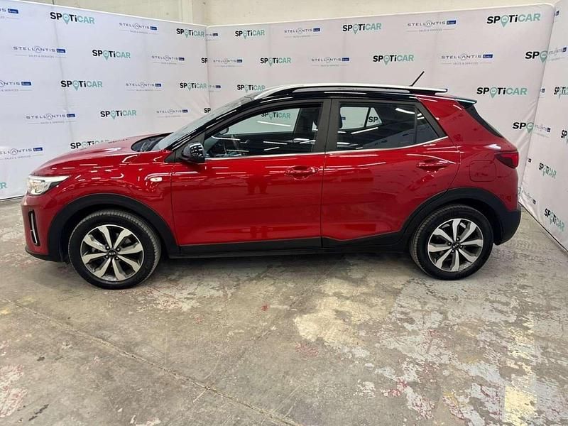 Second-hand Kia Stonic Style 82 CP (60 kW) 2021 Roșu SUV
