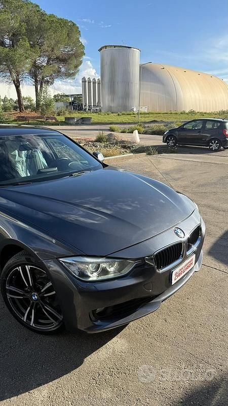 Usata BMW 320 184 CV (135 kW) 2013 Nero Berlina