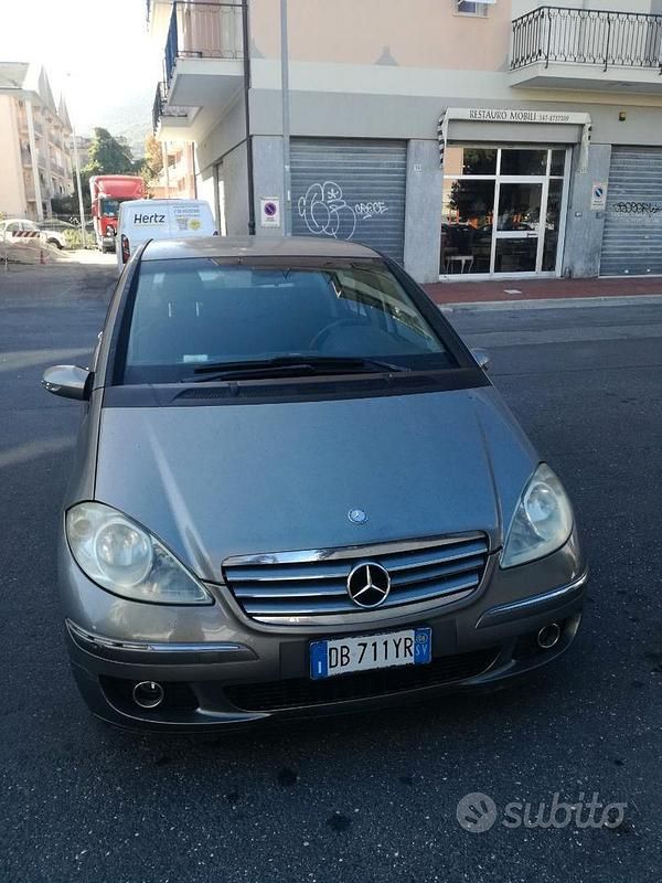 Usata 2006 Mercedes A170 Tre volumi | 1500 € - Immagine 1/4