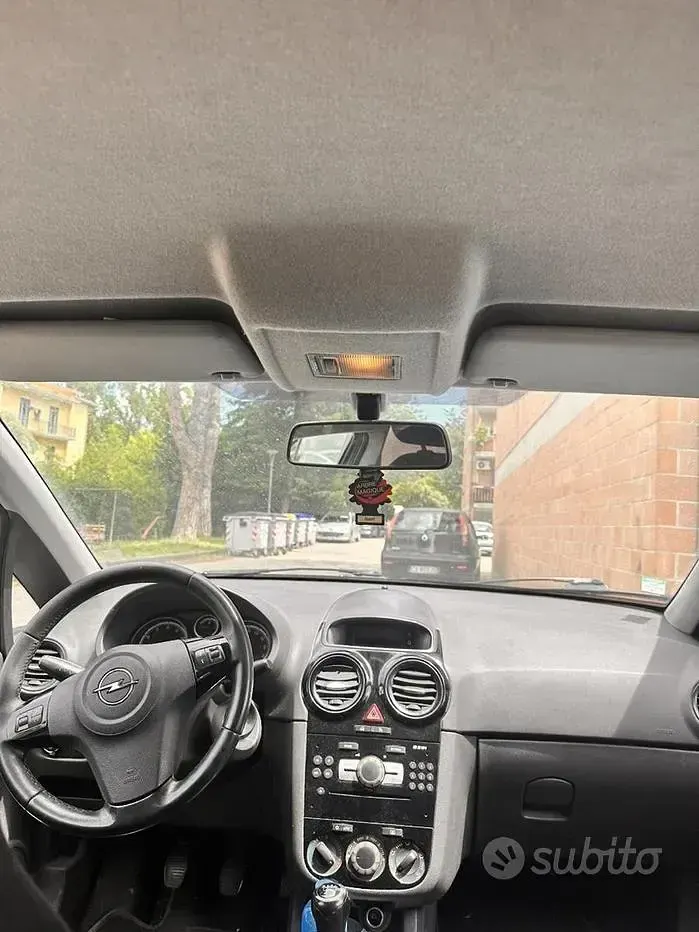 Usata Opel Corsa 80 CV (58 kW) 2010 Grigio Utilitaria
